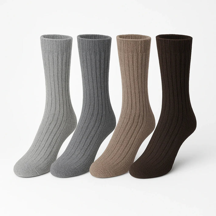 Bestseller Alpaka Socken in vier Farben